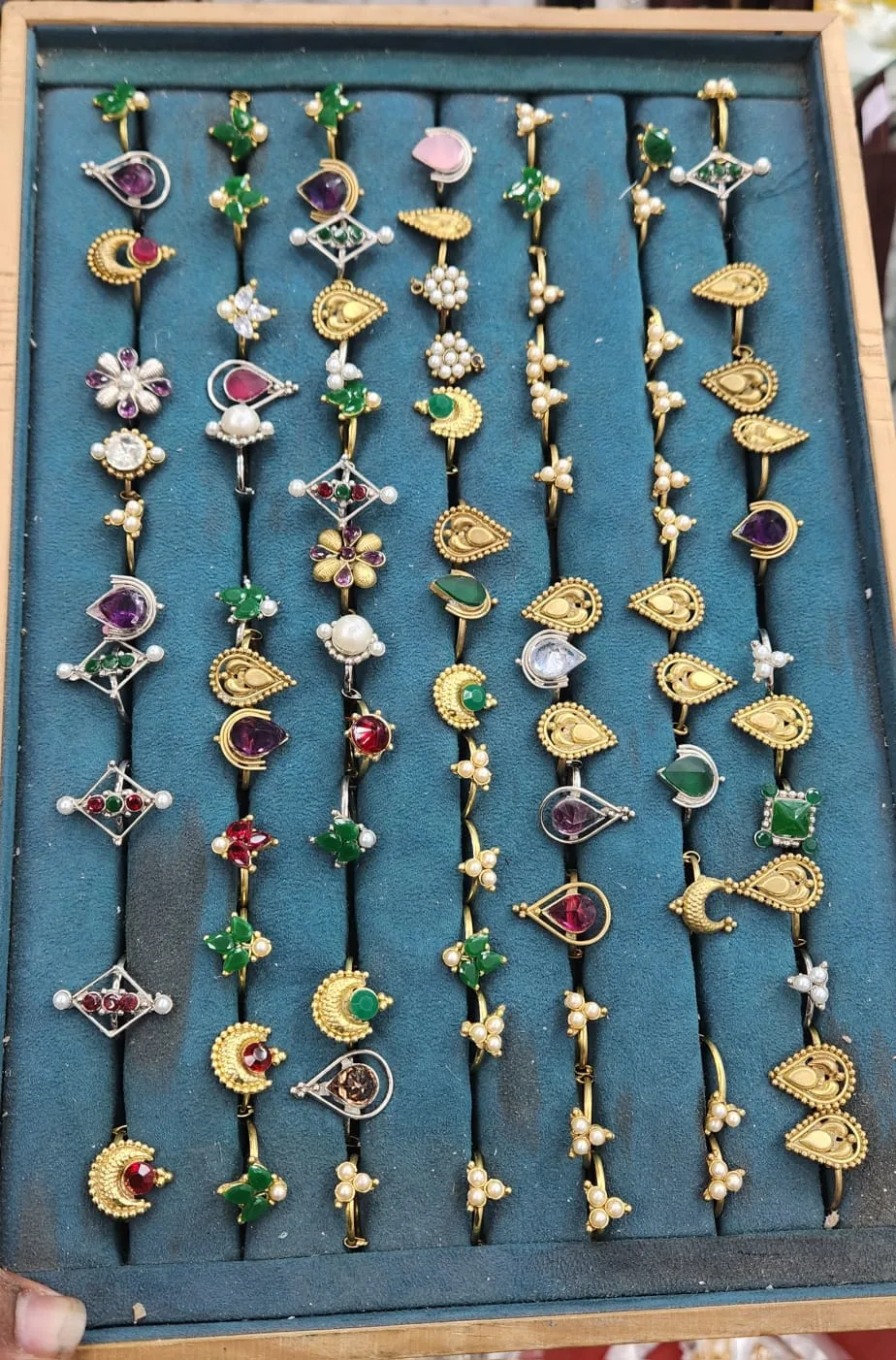 Pitol chain Ring